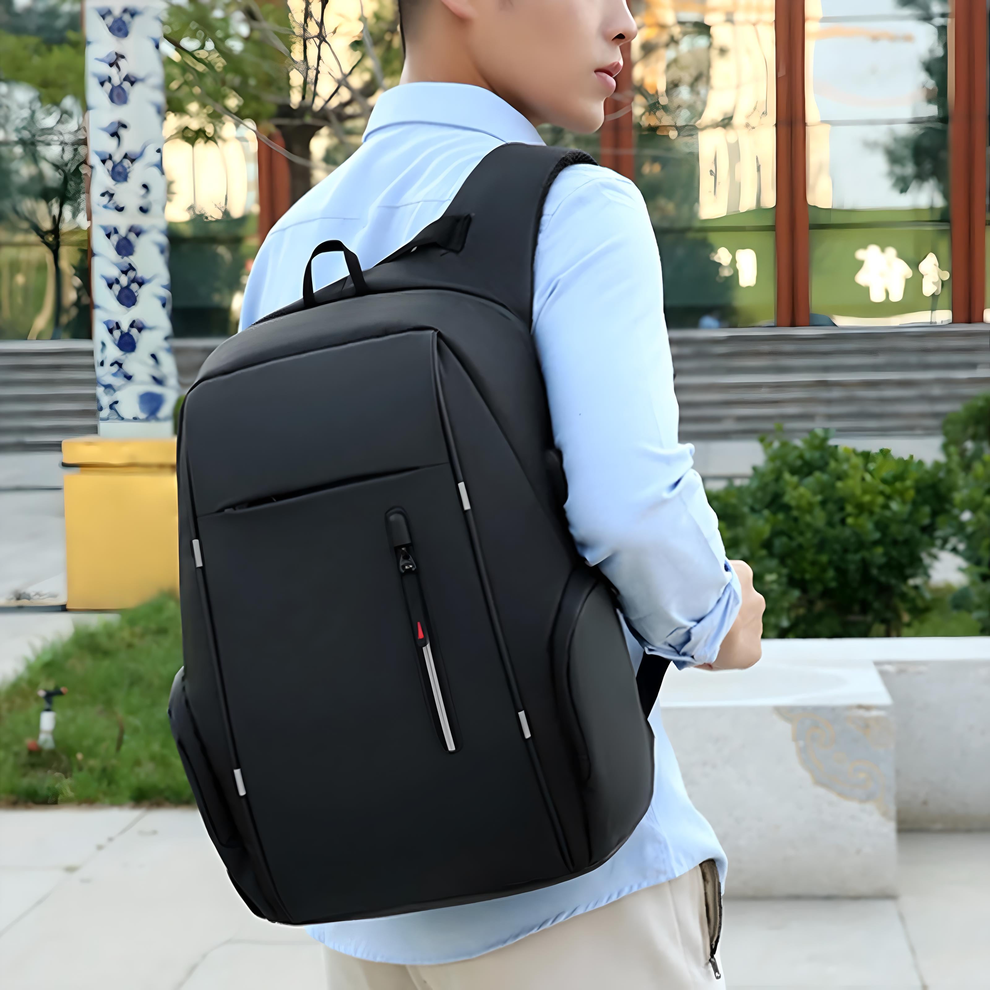 Strider | Versatile Business Backpack